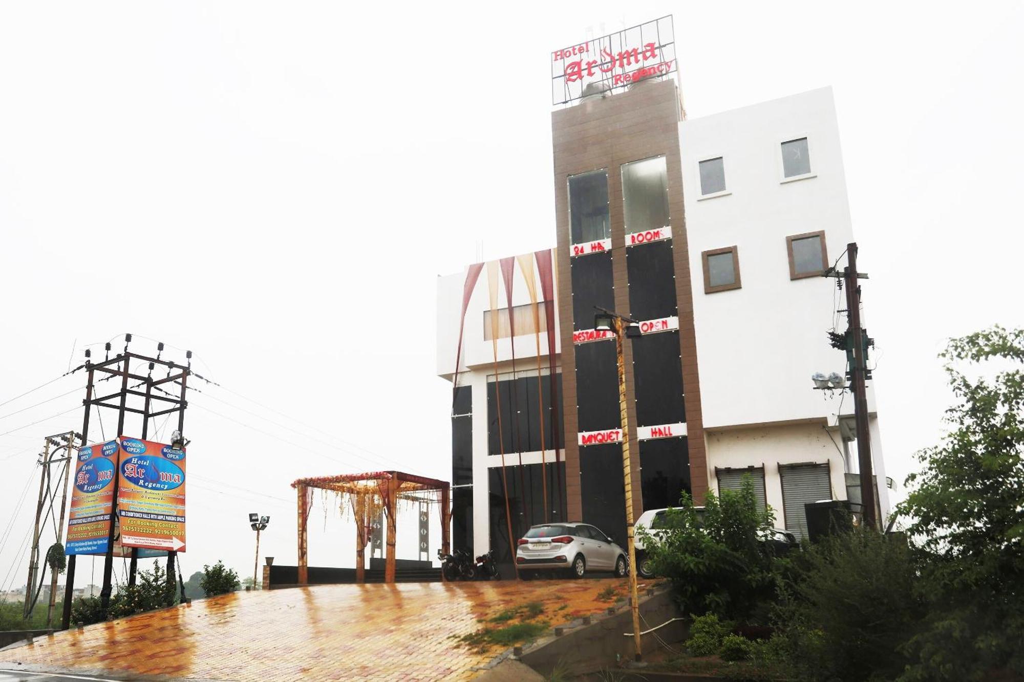 Live On Mrt736 Hotel Meerut Exterior photo